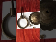 مقابض سحب الأجهزة